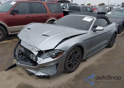 2021 Ford Mustang Ecoboost Premium z USA, uszkodzony, nr VIN 1FATP8UH4M5100950